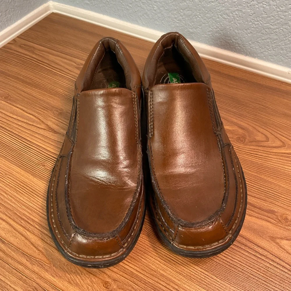 Men's Tan Leather Slip-On Loafers size  11 wide